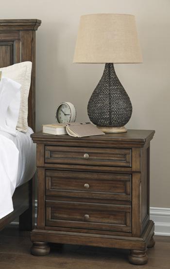 Flynnter Nightstand